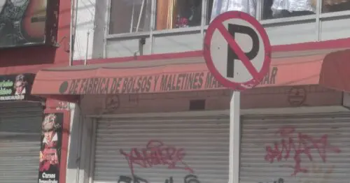 PUNTO DE FABRICA DE BOLSOS Y MALETINES PUNTO DE FABRICA DE BOLSOS Y MALETINES